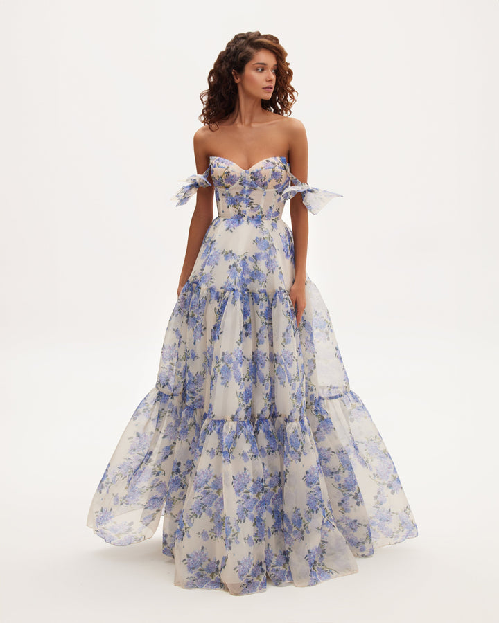 Charlotte – Zartes, blumiges Maxikleid mit Bindebändern