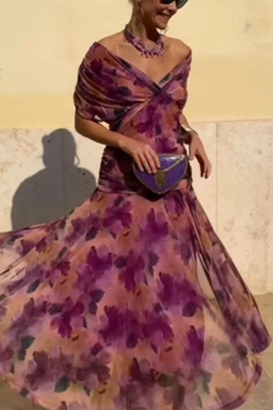 Louise – Elegantes Maxi-Partykleid mit V-Ausschnitt