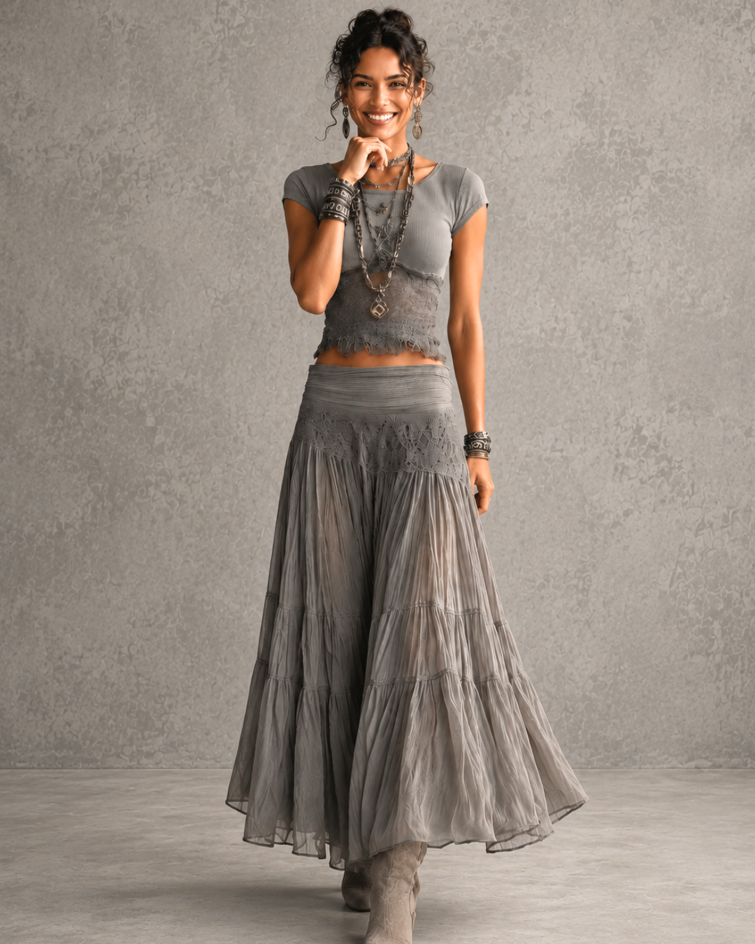 Leona - Set aus Top mit Spitzeneinsätzen und langem Plisseerock
