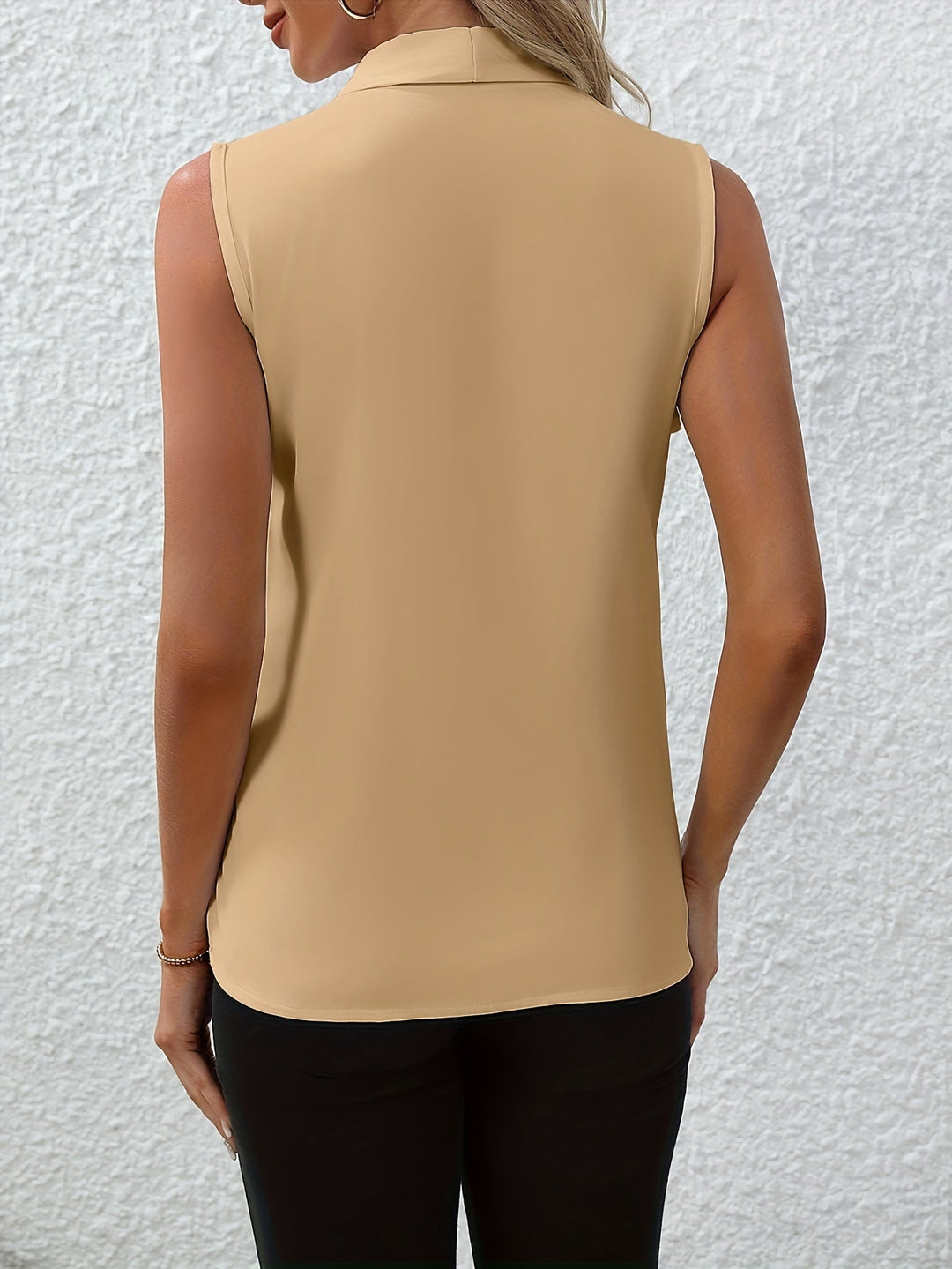Annabel - Ärmellose Bluse mit V-Ausschnitt