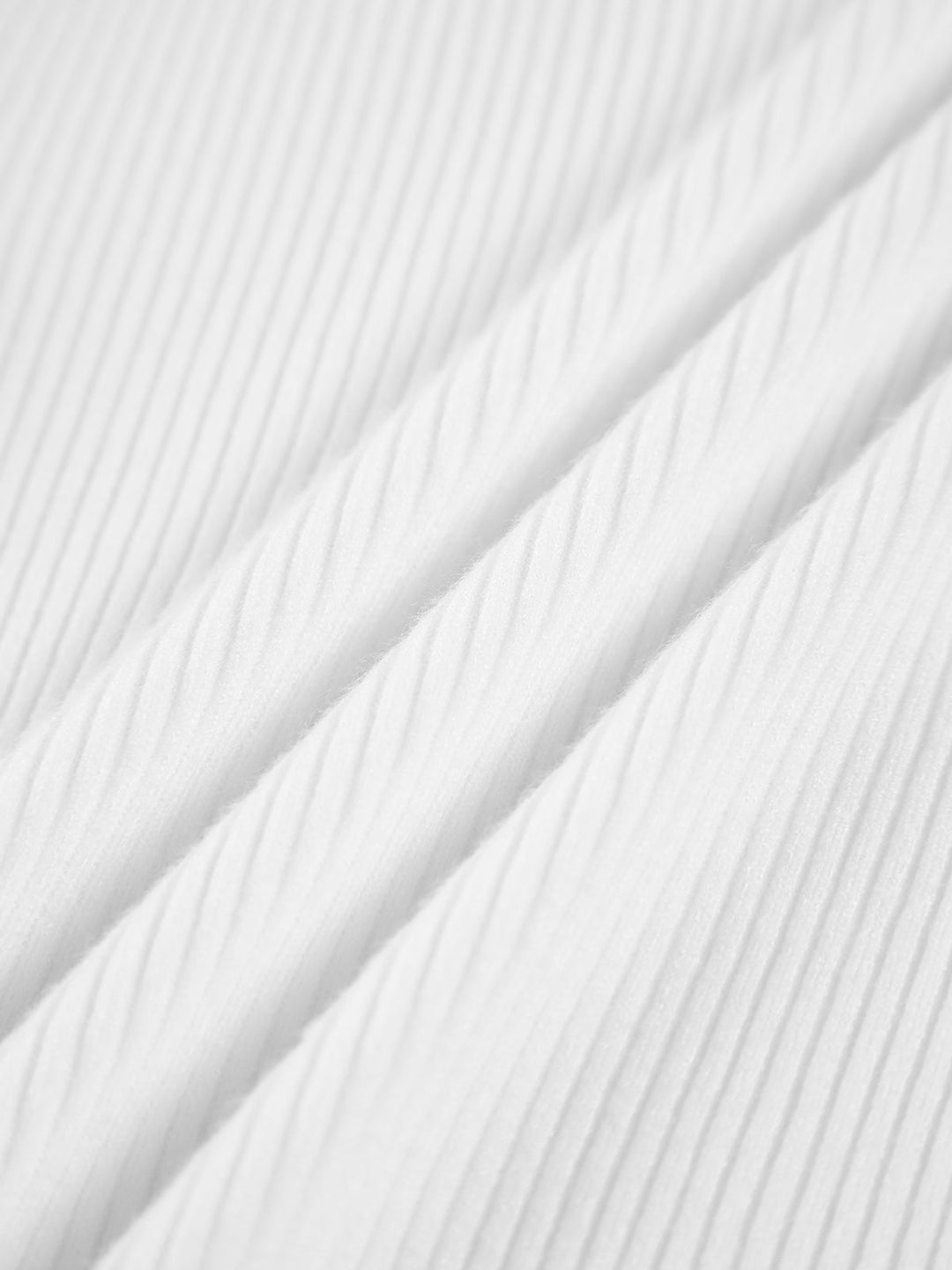 Judith – Langärmliges Strickoberteil mit Stehkragen und Rippbündchen