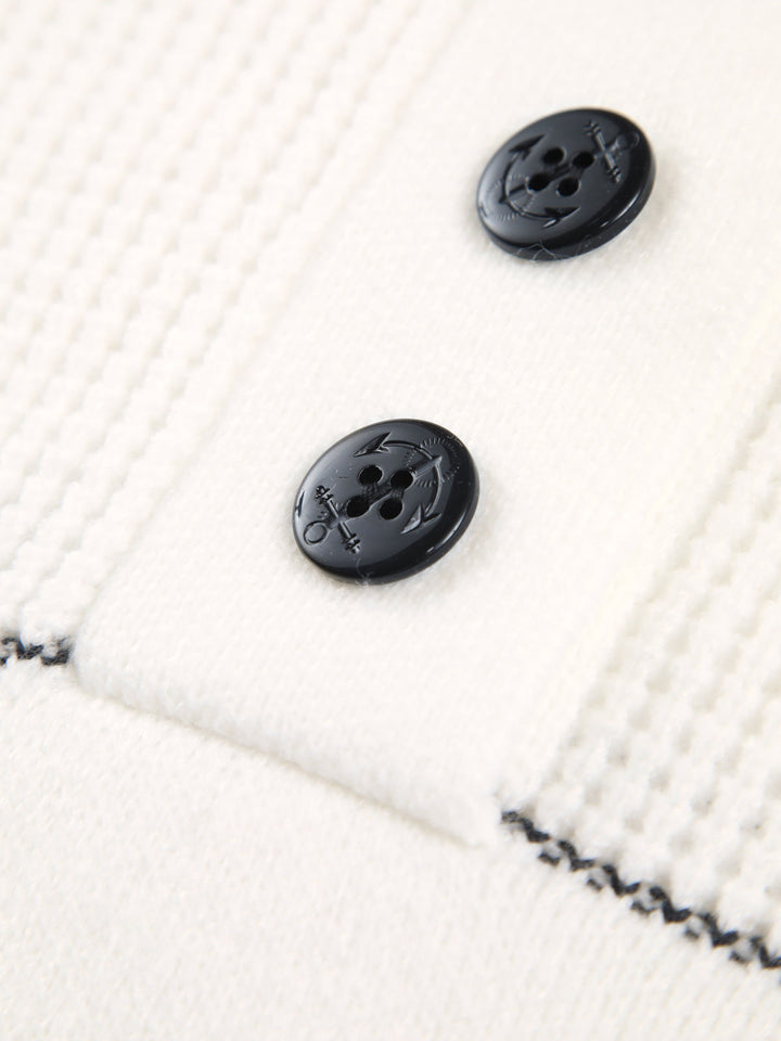 Finja - Pullover mit offenem Kragen und Knopfleiste