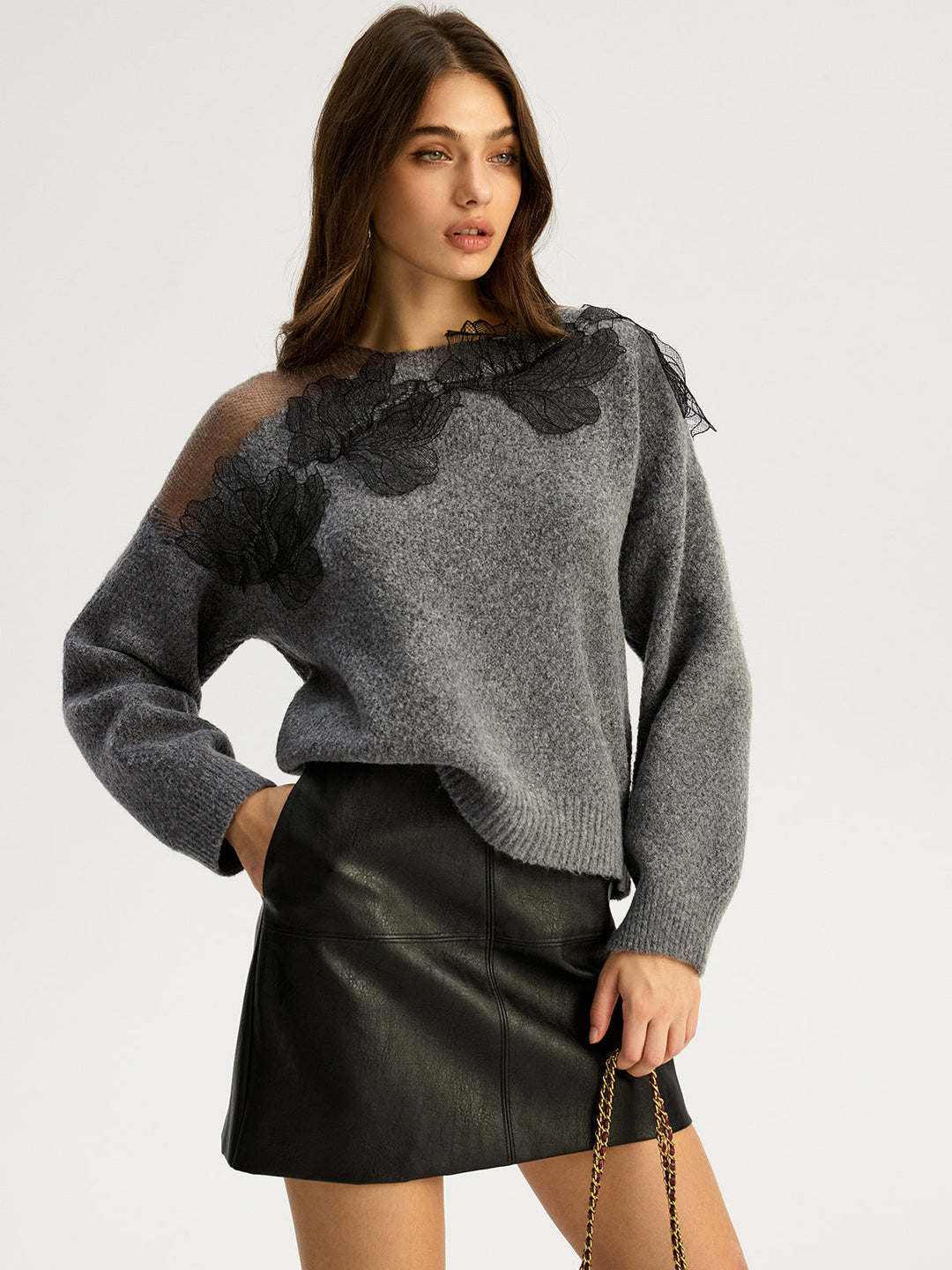 Erika – Pullover aus floraler Spitze, halbtransparent, mit Rundhalsausschnitt