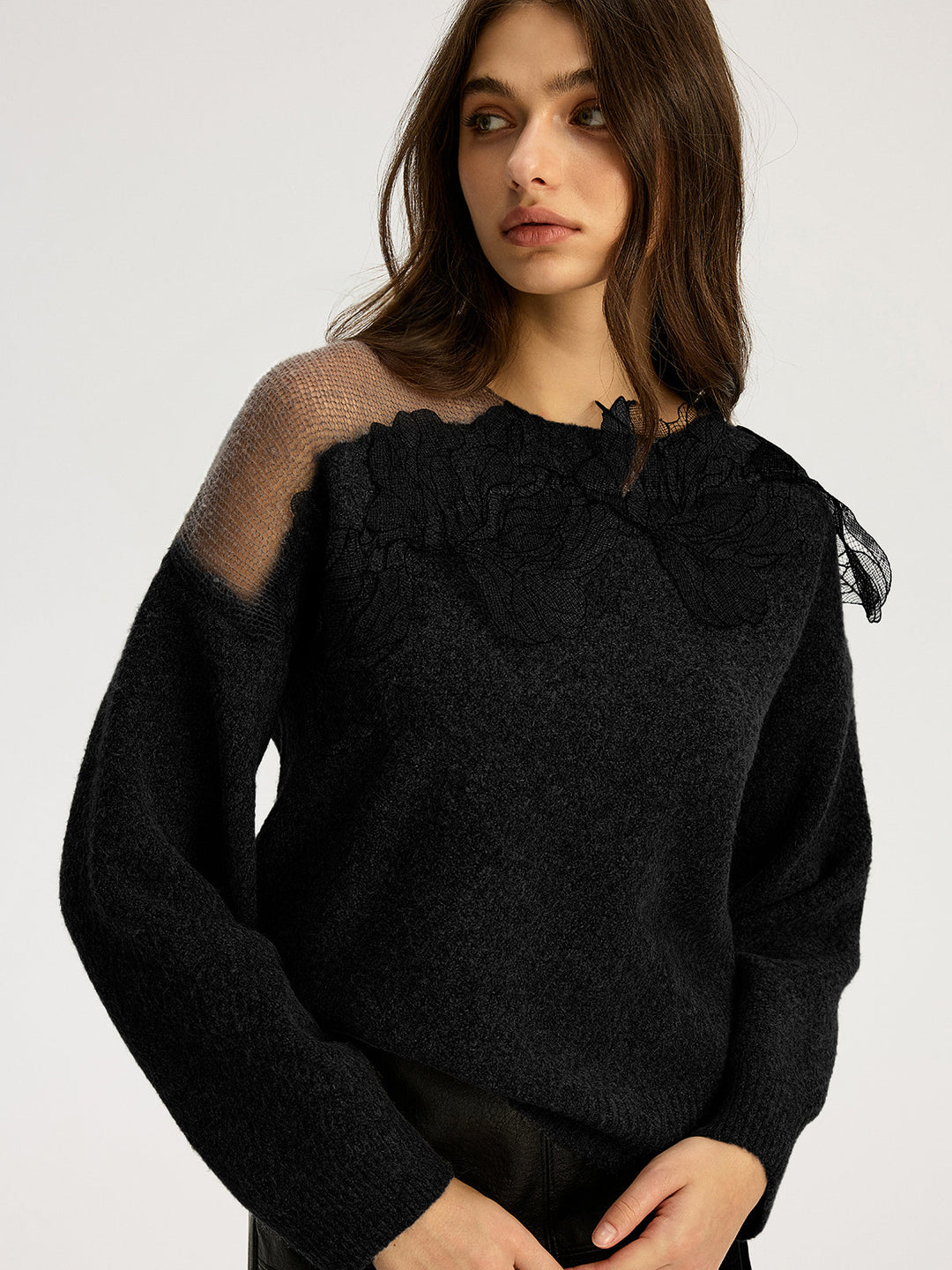 Erika – Pullover aus floraler Spitze, halbtransparent, mit Rundhalsausschnitt