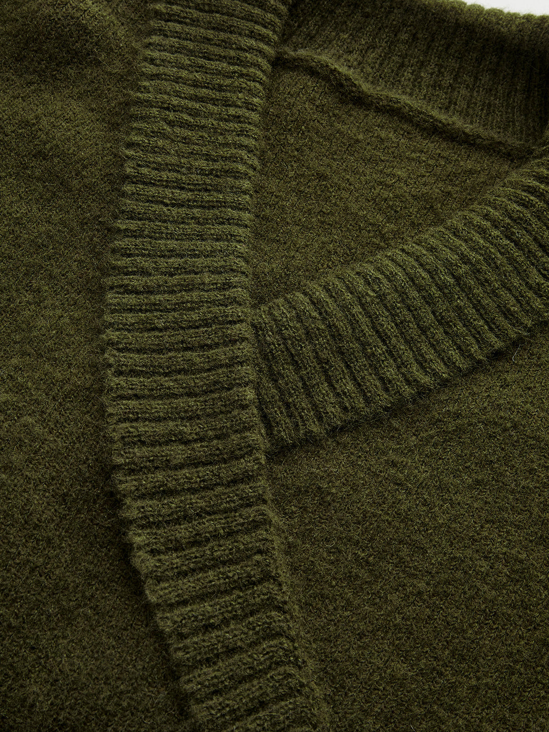 Barbara – Pullover aus Wollmischung mit Wickelausschnitt und V-Ausschnitt