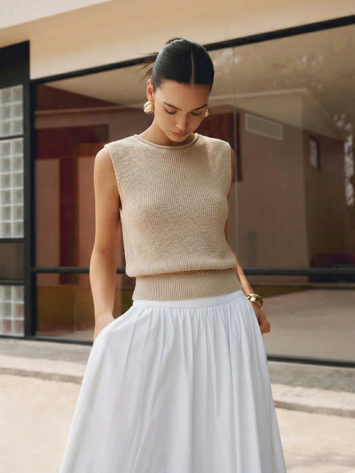 Alisa - Ärmelloses Strickoberteil mit geraffter Taille