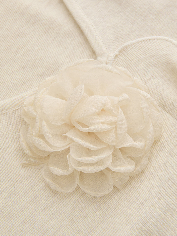 Jessica – Strickoberteil mit 3D-Blumenmuster und gerüschtem Saum