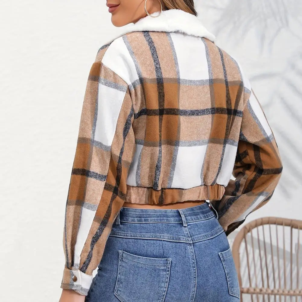 Nina – Karierte Jacke
