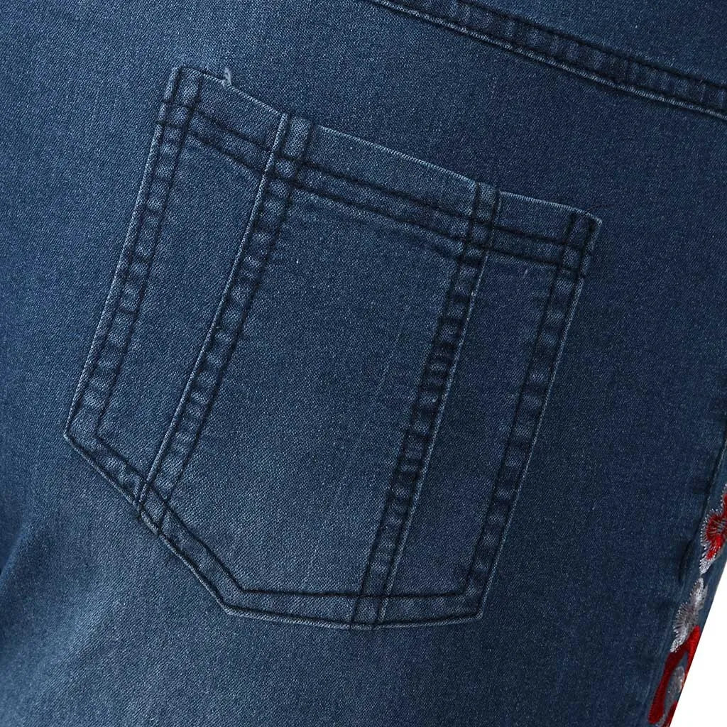 Lina – Vintage-Jeans aus den 90ern