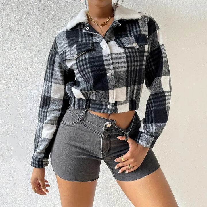 Nina – Karierte Jacke