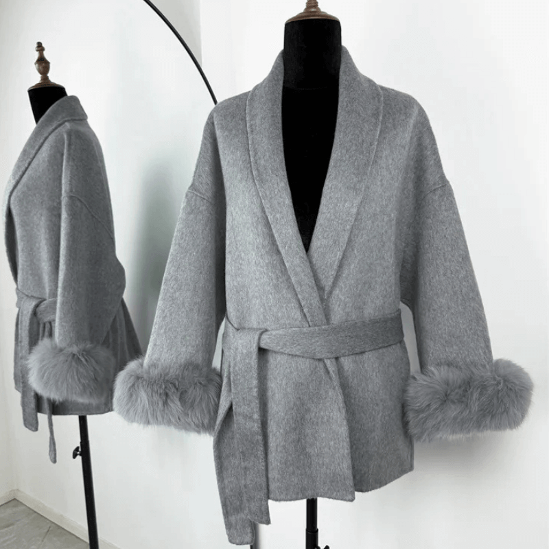 Paula – Mantel mit Manschetten