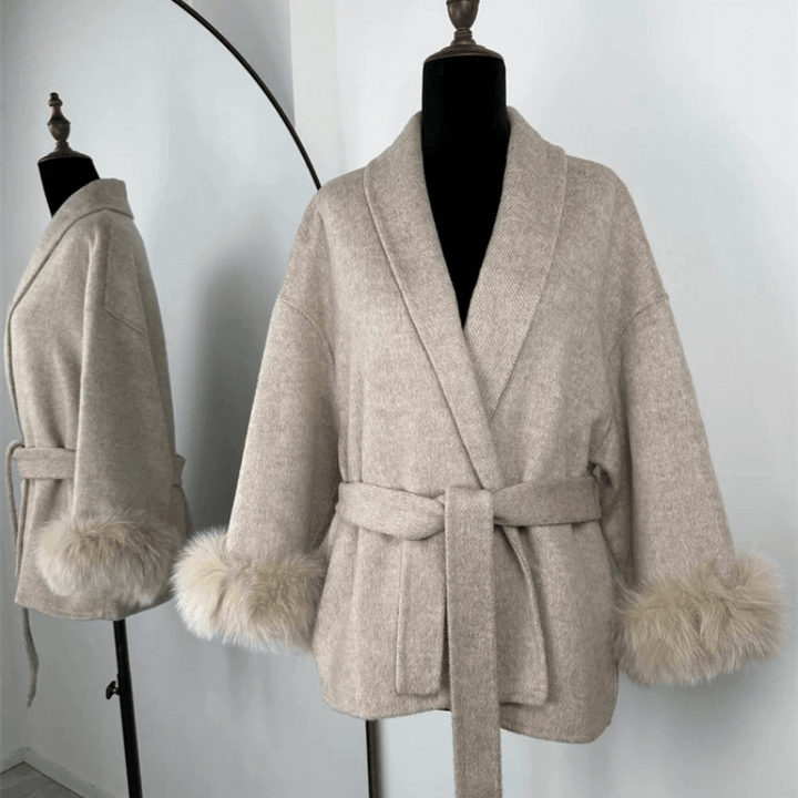 Paula – Mantel mit Manschetten