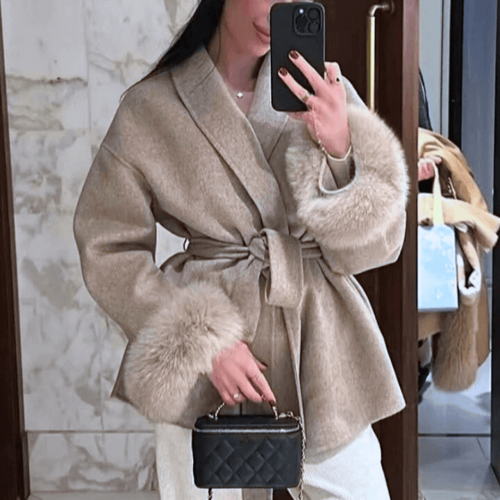 Paula – Mantel mit Manschetten