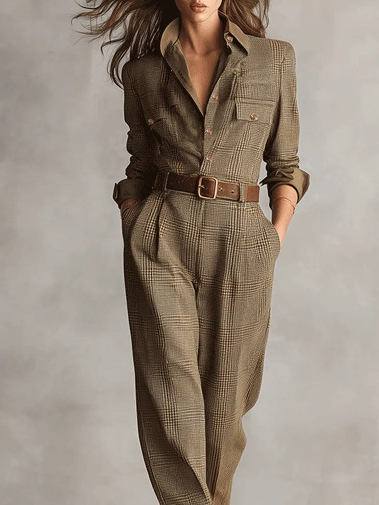 Zoë - Verfeinerter Utility-Jumpsuit mit Karomuster in Tweed-Optik.
