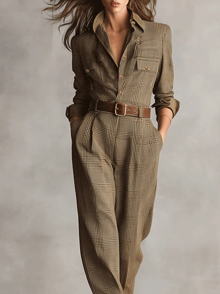 Zoë - Verfeinerter Utility-Jumpsuit mit Karomuster in Tweed-Optik.