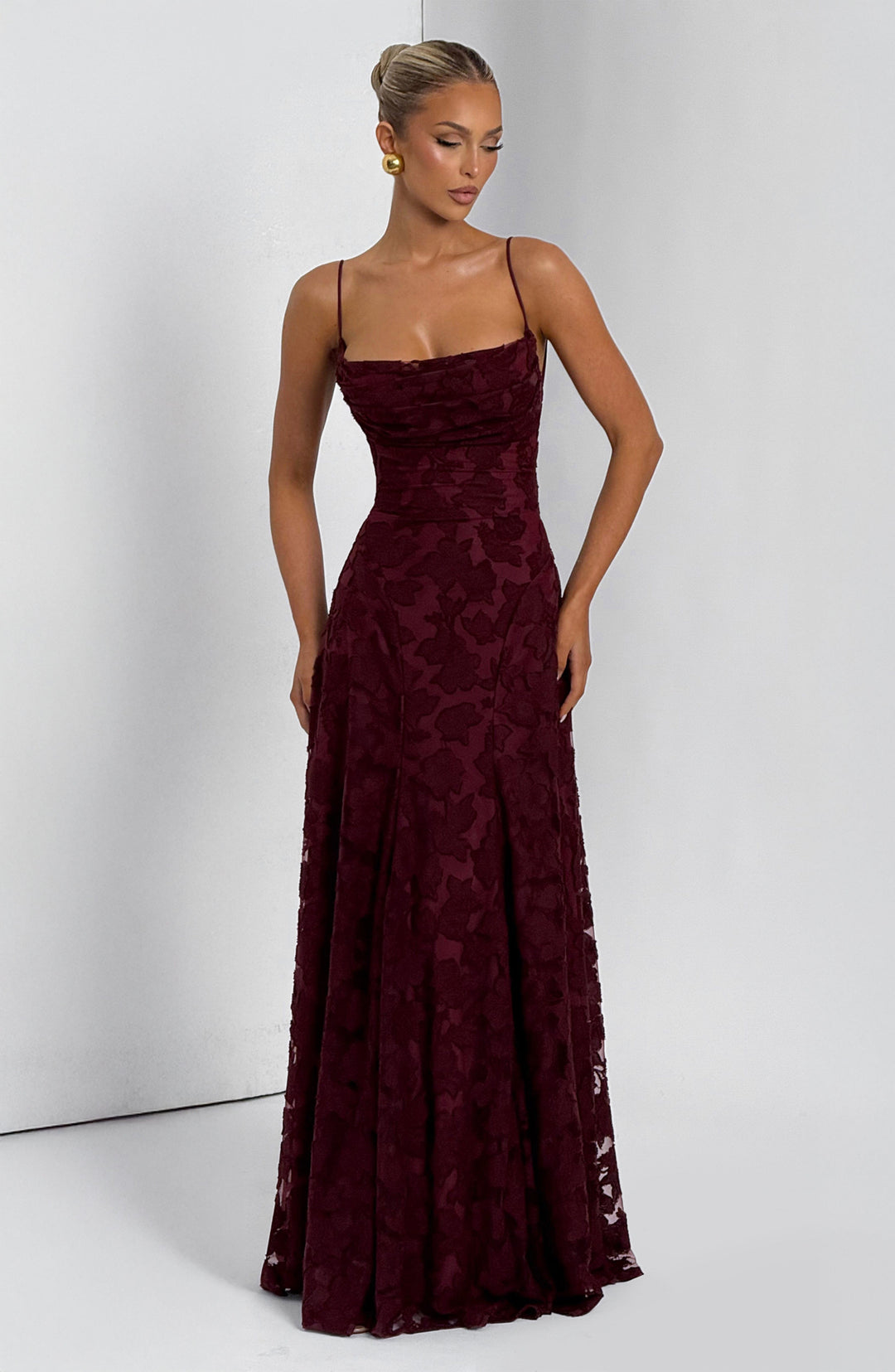 Lina – Maxikleid Cherry Lacquer