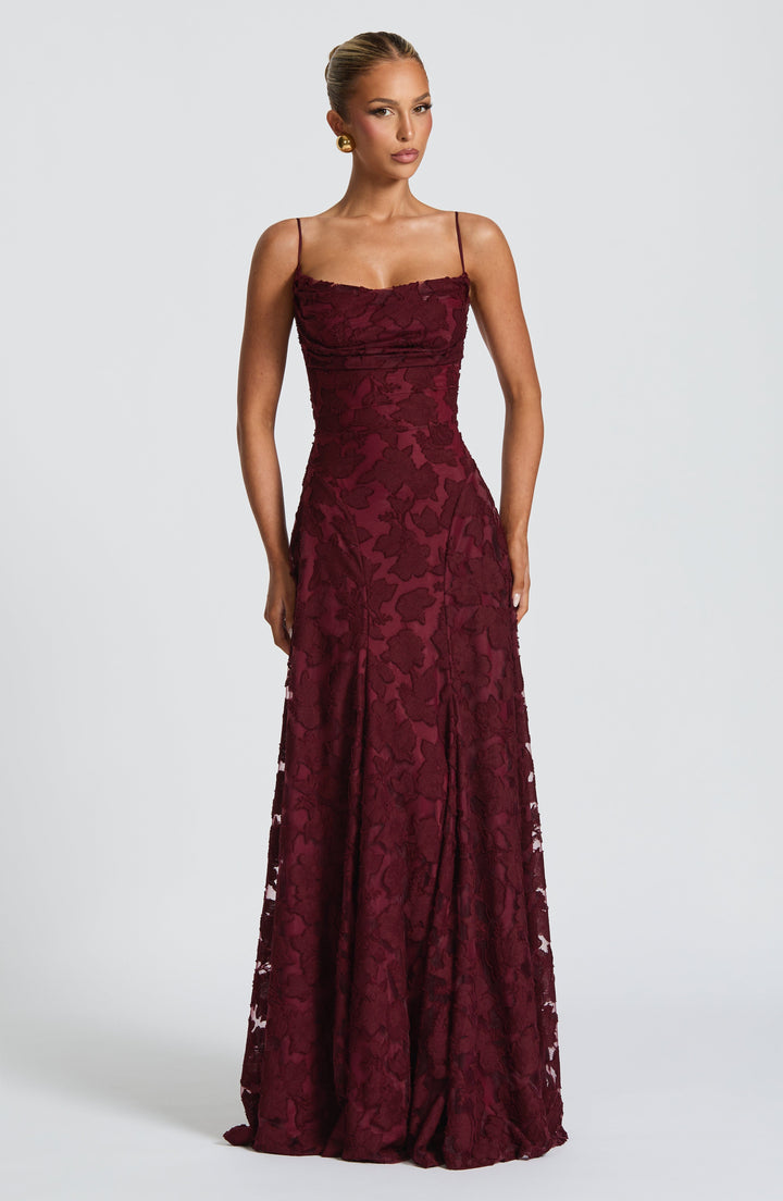 Lina – Maxikleid Cherry Lacquer