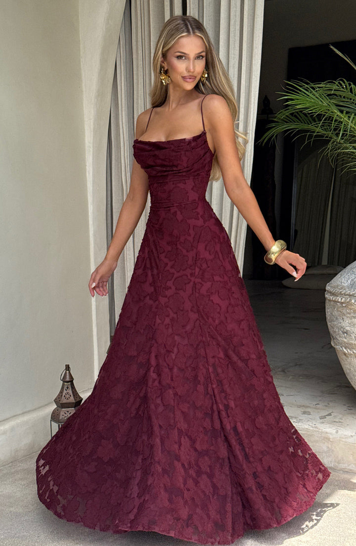 Lina – Maxikleid Cherry Lacquer