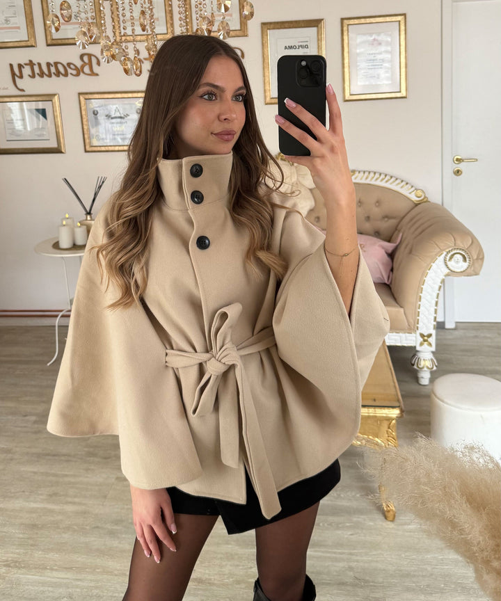 Amelie – Poncho Karah in Beige